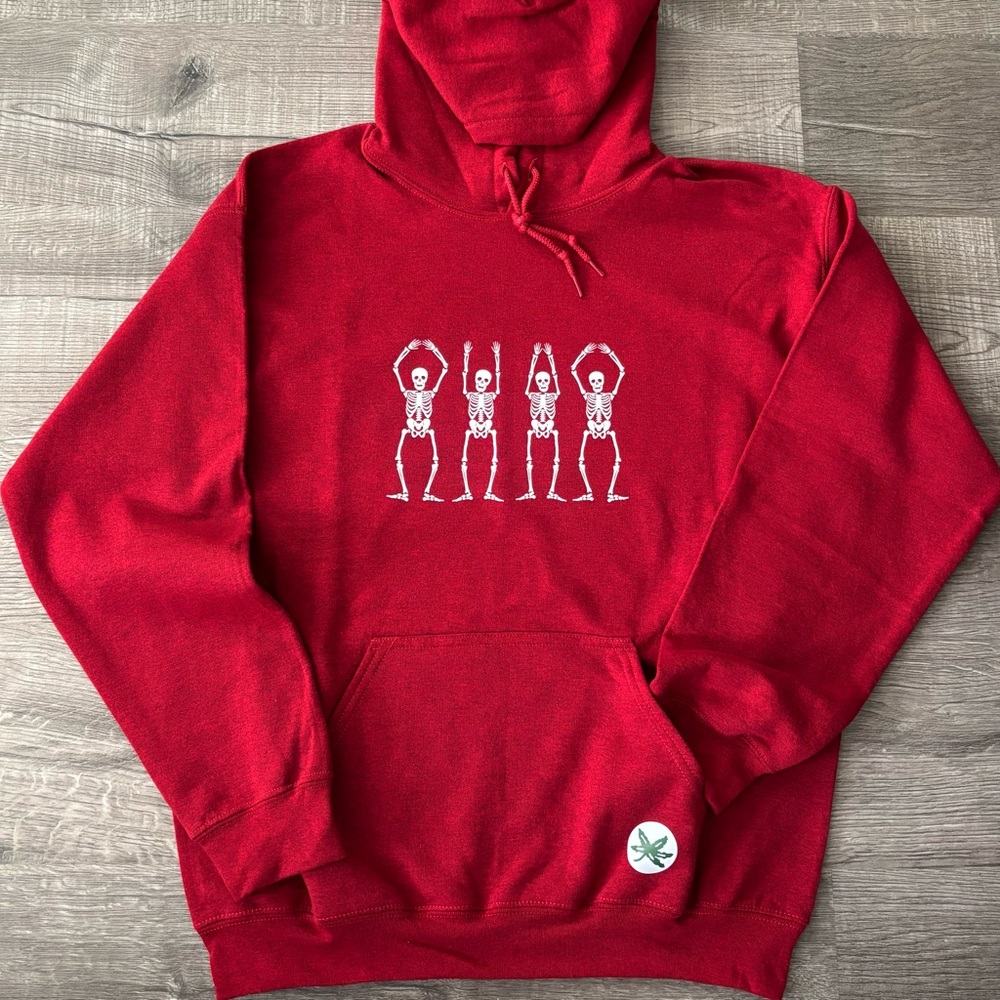 ⭕️🏈🏟  O-H-I-O Skeletons Halloween OSU Sweatshirt